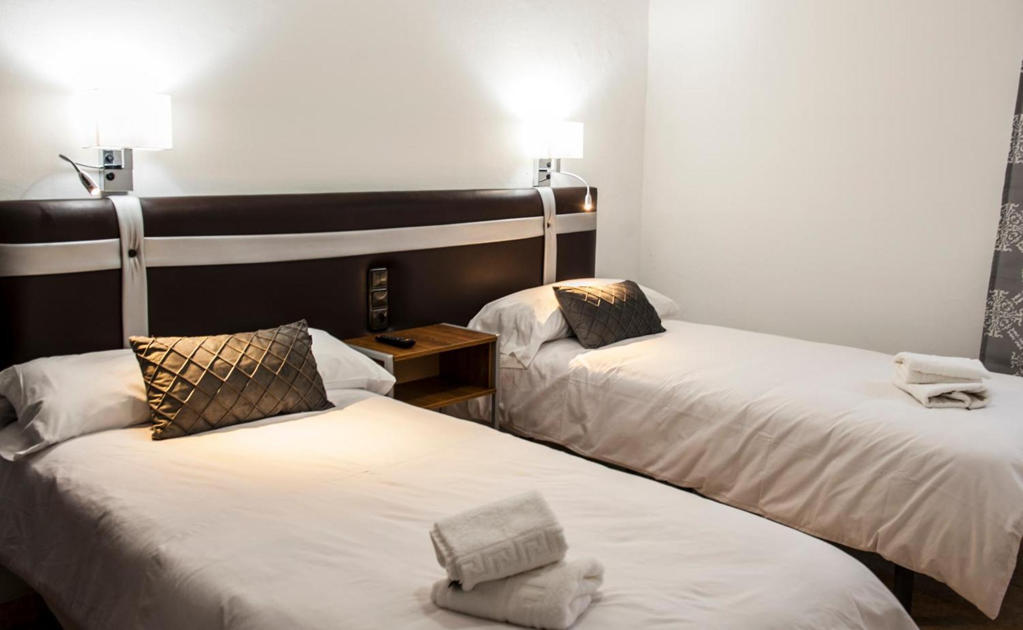 Hostal Las Palomas Lucena Exteriör bild