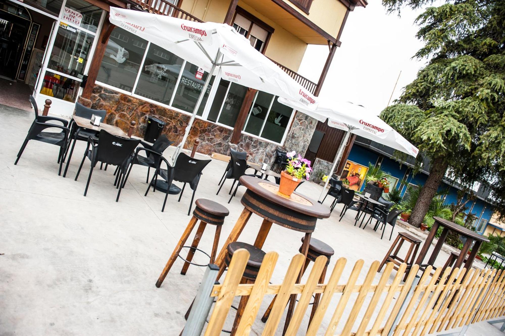 Hostal Las Palomas Lucena Exteriör bild