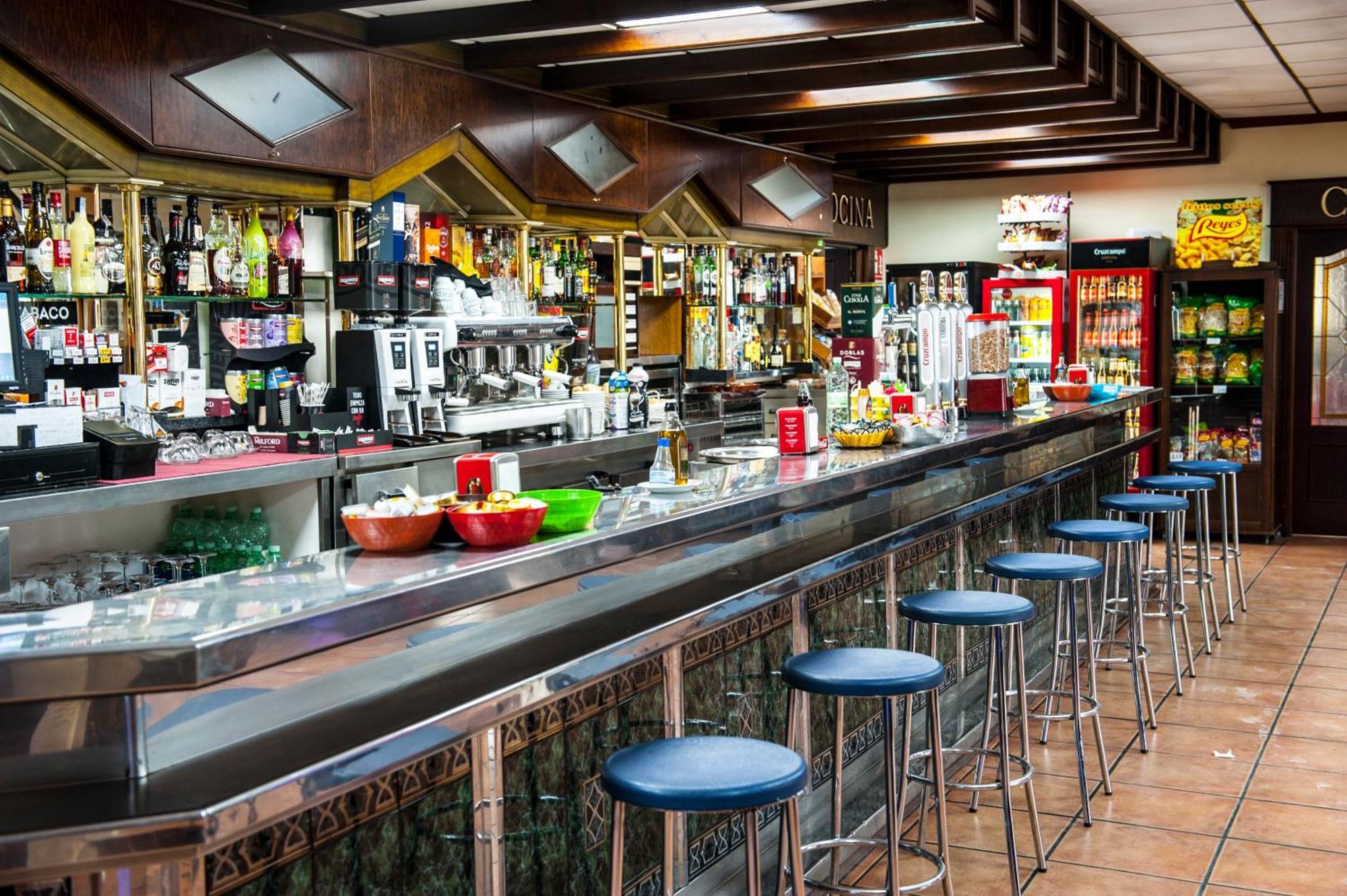 Hostal Las Palomas Lucena Exteriör bild